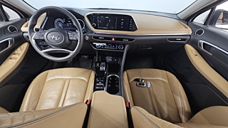 HYUNDAI SONATA DN8 2019