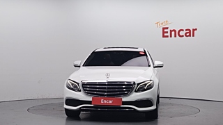 MERCEDES BENZ E-CLASS W213 2018