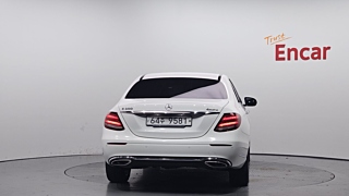 MERCEDES BENZ E-CLASS W213 2018
