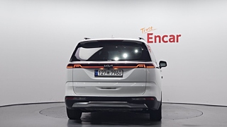 KIA CARNIVAL 2023