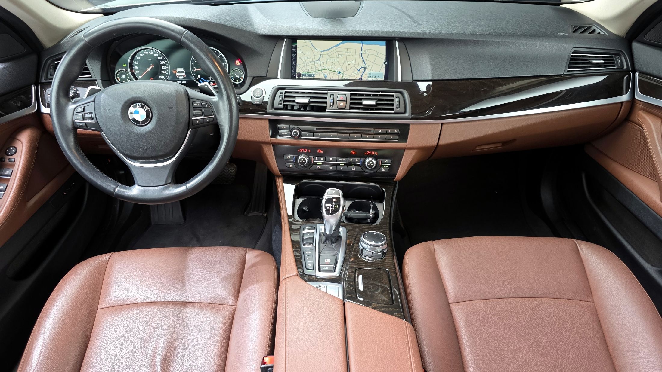 BMW 5-SERIES F10 2016