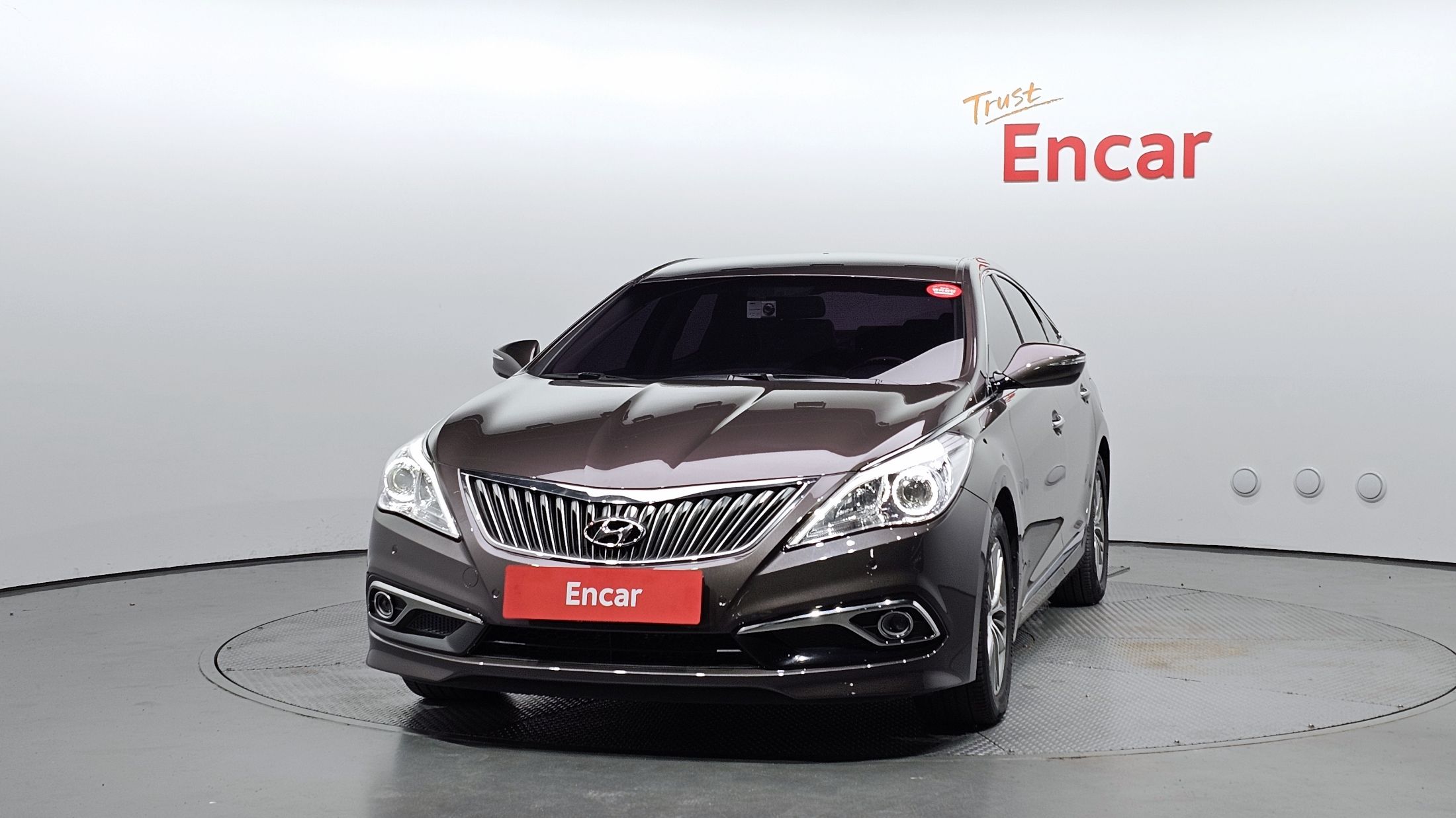 HYUNDAI GRANDEUR HG 2016