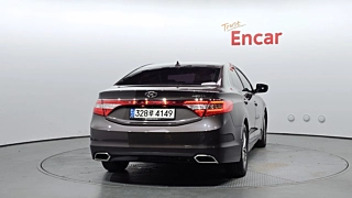 HYUNDAI GRANDEUR HG 2016