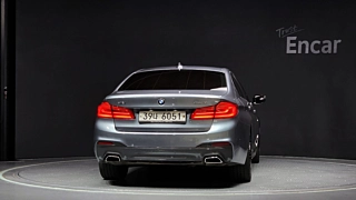 BMW 5-SERIES G30 2018