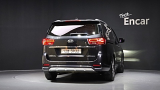 KIA CARNIVAL 2018