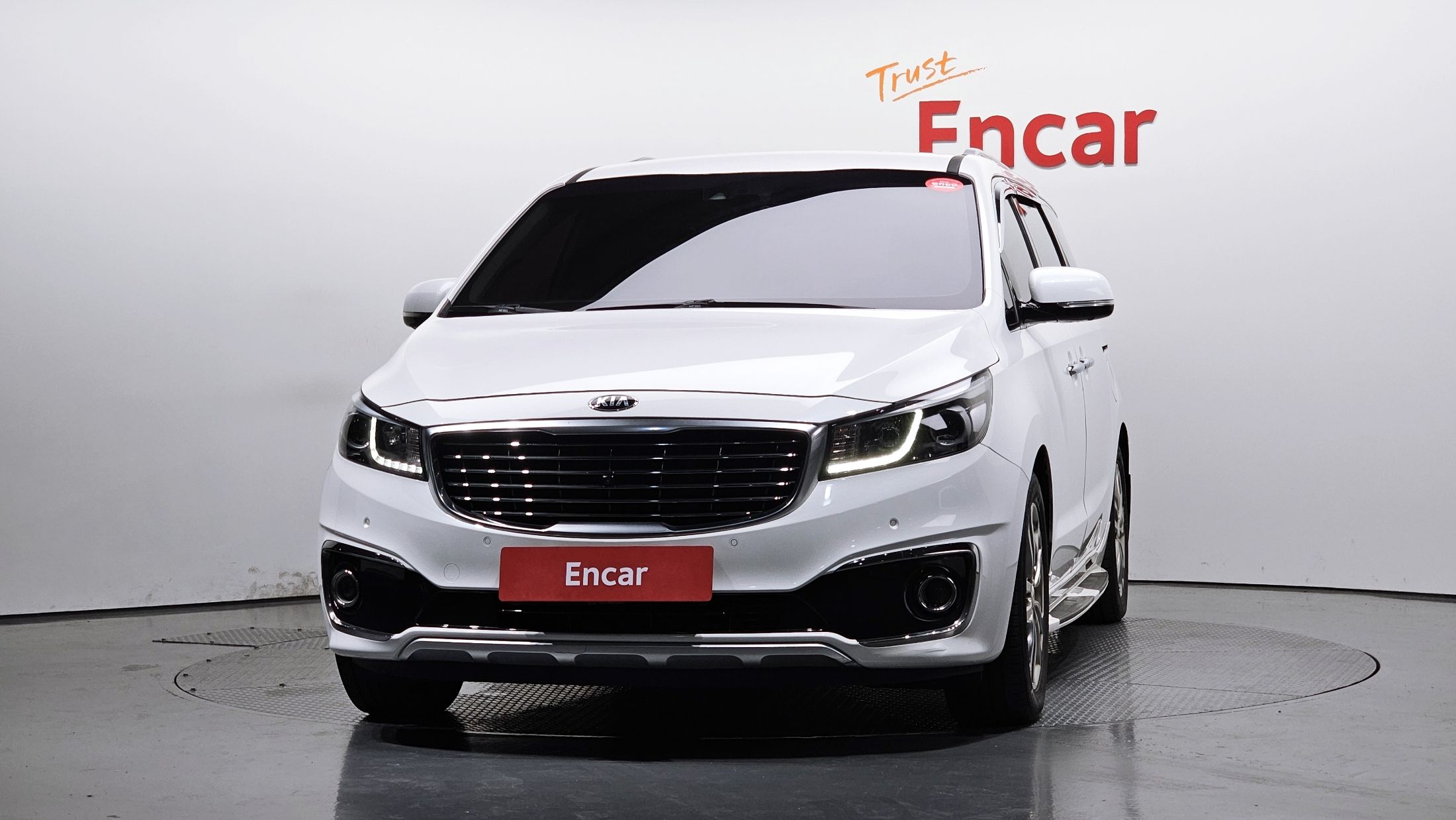 KIA CARNIVAL 2016