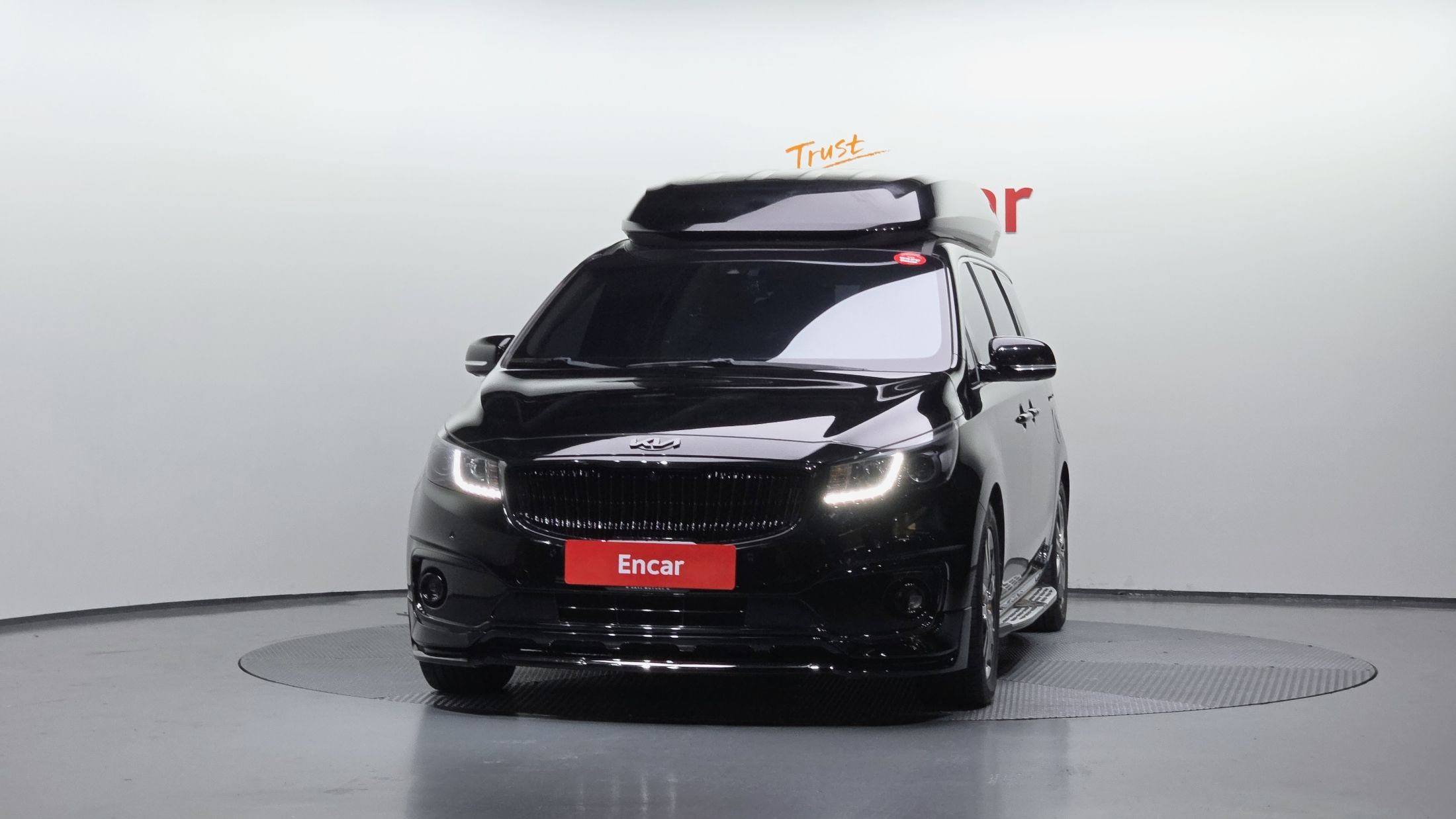 KIA CARNIVAL 2017