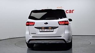 KIA CARNIVAL 2017