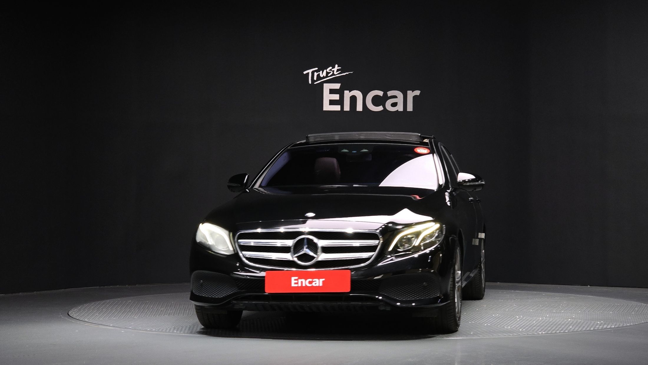 MERCEDES BENZ E-CLASS W213 2016