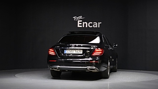 MERCEDES BENZ E-CLASS W213 2016