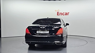 GENESIS EQ900 2016
