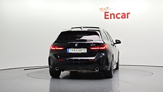 BMW 1-SERIES F40 2021