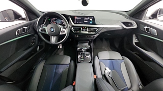 BMW 1-SERIES F40 2023