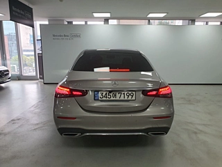 MERCEDES BENZ E-CLASS W213 2022