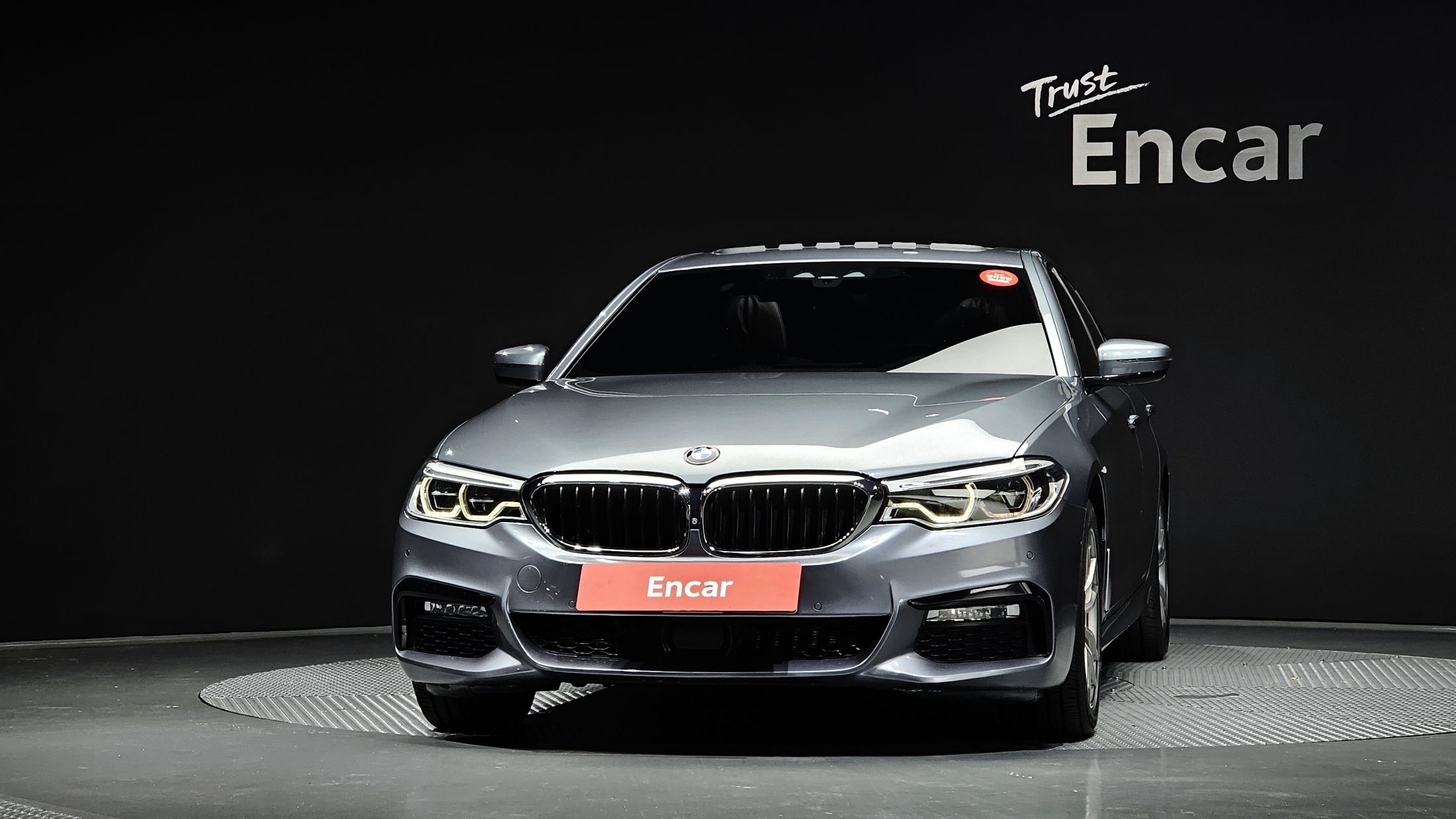 BMW 5-SERIES G30 2017