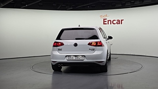 VOLKSWAGEN GOLF 2016