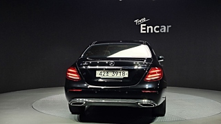 MERCEDES BENZ E-CLASS W213 2018