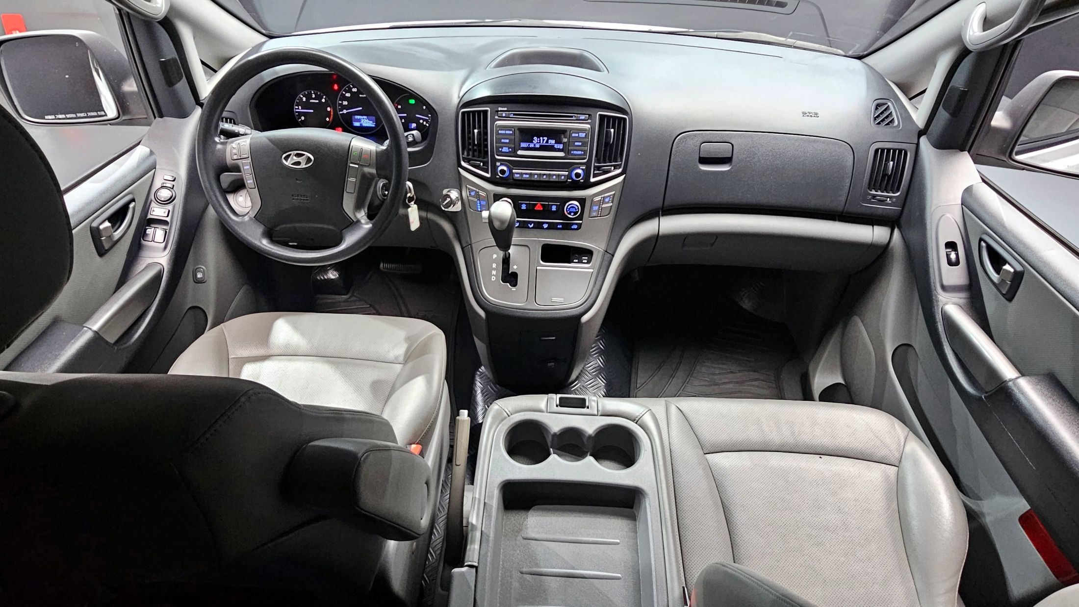 HYUNDAI STAREX GRAND 2016