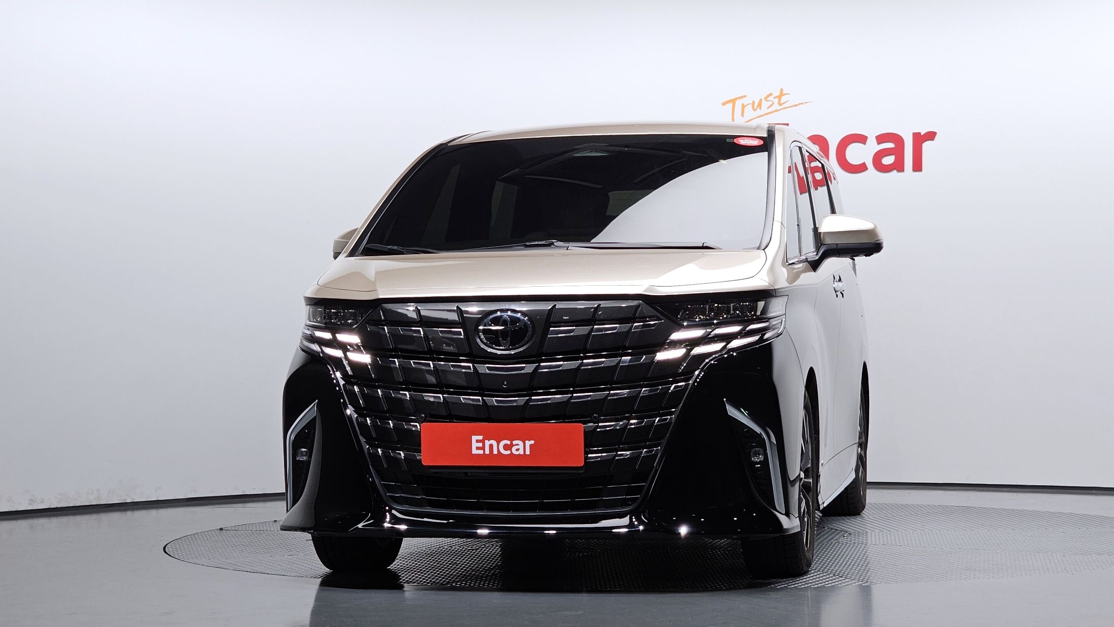 TOYOTA ALPHARD 2024