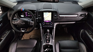 SAMSUNG QM6 2022
