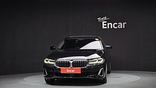 BMW 5-SERIES G30 2022