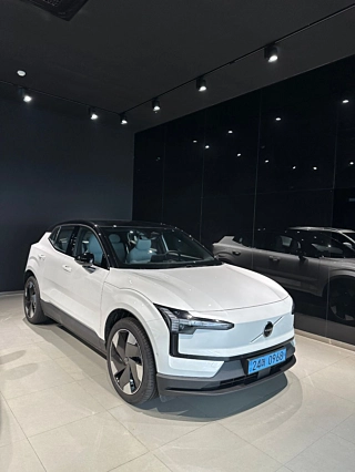 Заказать VOLVO EX30
