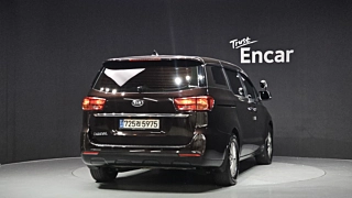 KIA CARNIVAL 2018