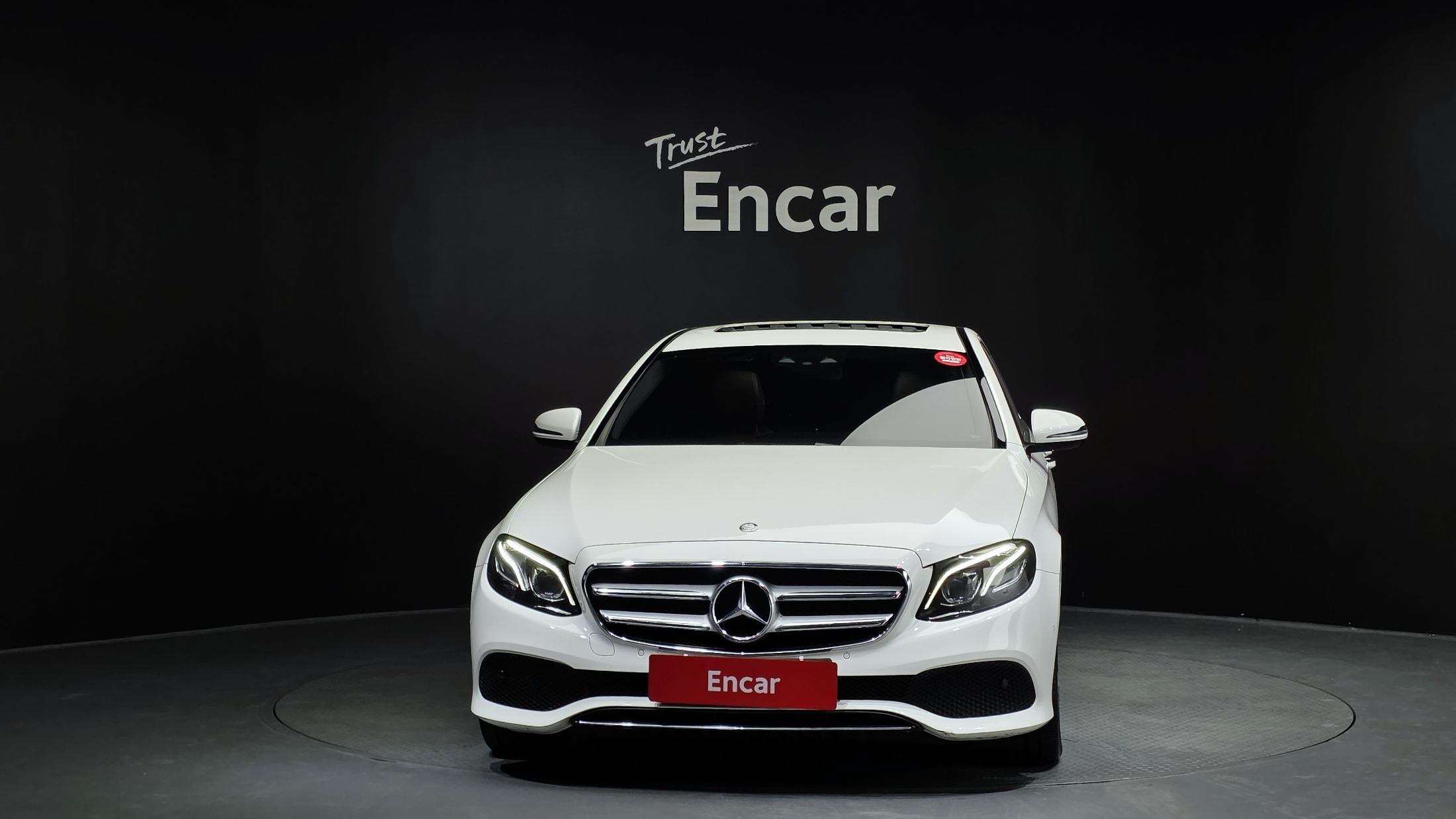 MERCEDES BENZ E-CLASS W213 2017