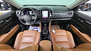 SAMSUNG QM6 2023