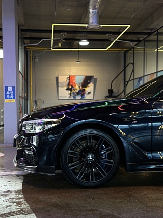 BMW 5-SERIES G30 2018