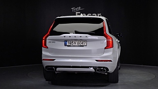 VOLVO XC90 2021