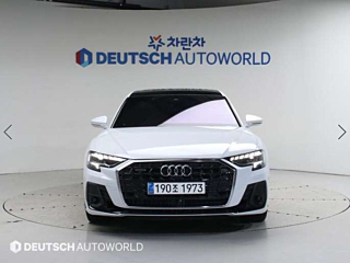 AUDI A8 D5 2023