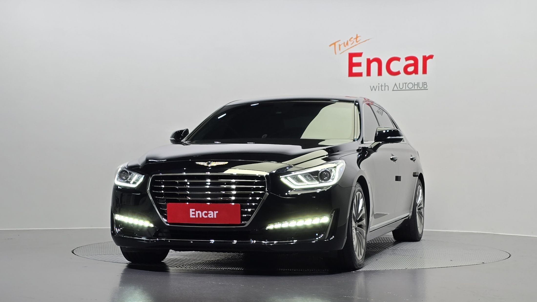 GENESIS EQ900 2016