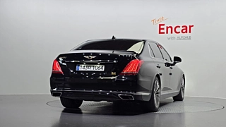 GENESIS EQ900 2016
