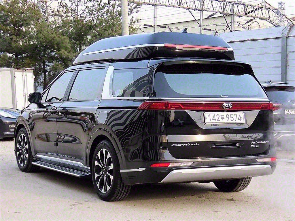 KIA CARNIVAL 2021