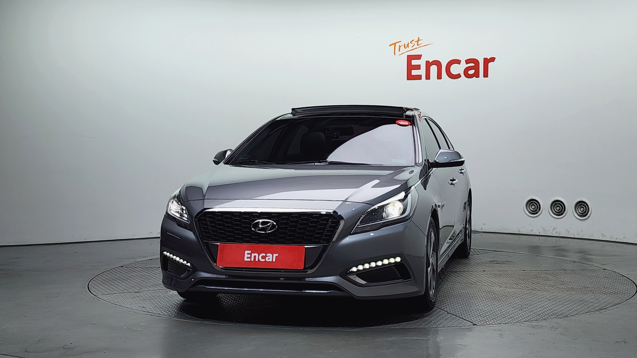 HYUNDAI LF SONATA HYBRID 2017