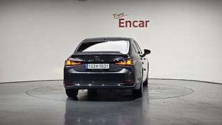 LEXUS ES300H 2023