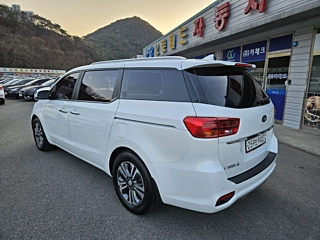 KIA CARNIVAL 2019