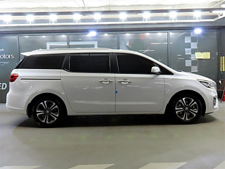 KIA CARNIVAL 2018