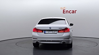 BMW 5-SERIES G30 2020