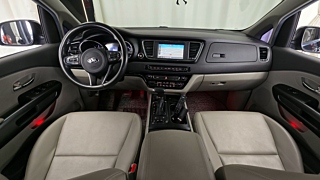 KIA CARNIVAL 2017