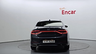 HYUNDAI GRANDEUR IG HYBRID 2017