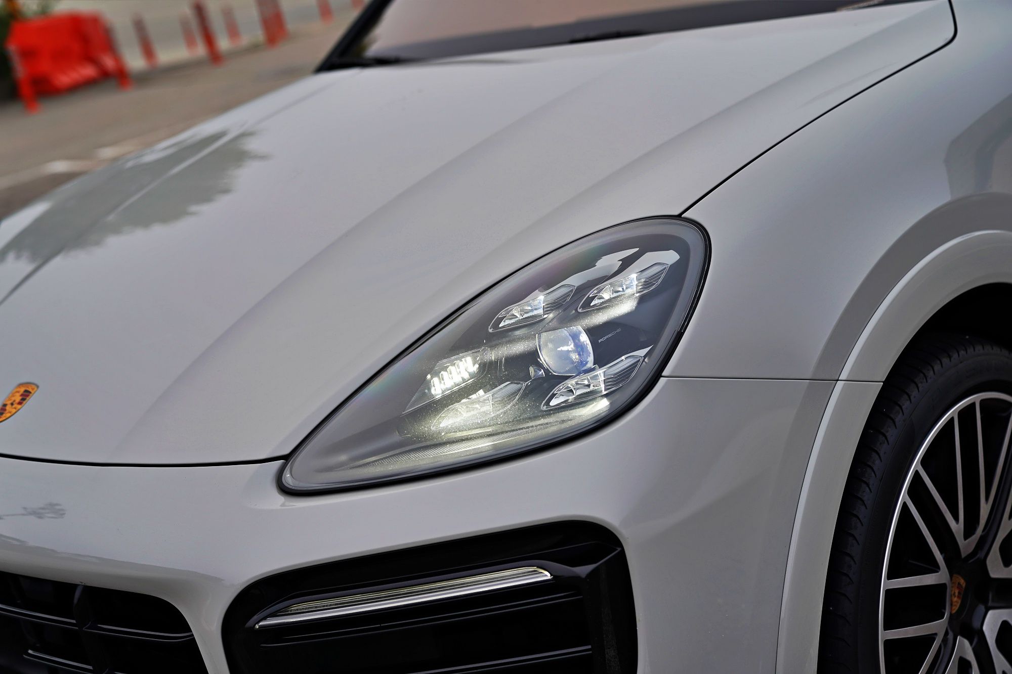 PORSCHE CAYENNE PO536 2023