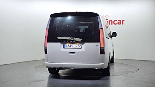 HYUNDAI STARIA 2025