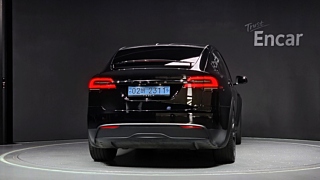 TESLA MODEL X 2023
