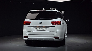 KIA CARNIVAL 2019