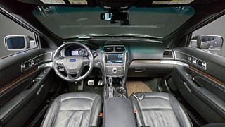 FORD EXPLORER 2017