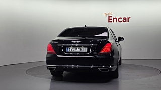 GENESIS EQ900 2016