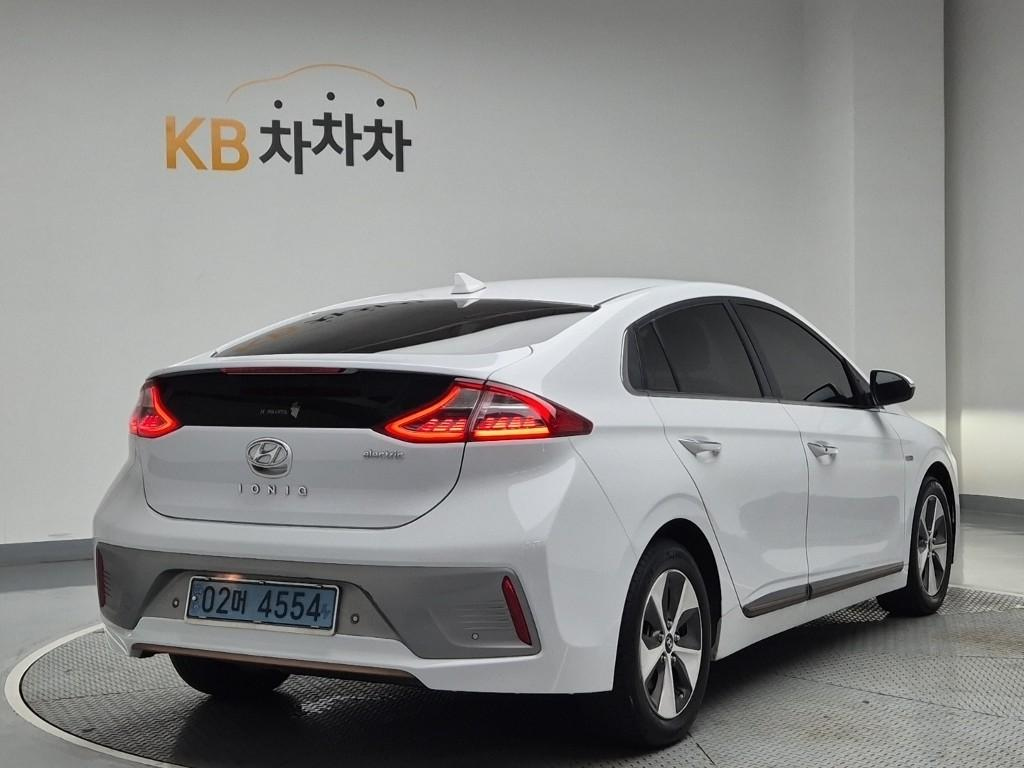 HYUNDAI IONIQ ELECTRIC 2018