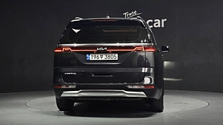 KIA CARNIVAL 2023